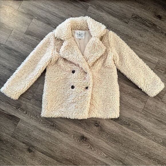 Boundless North Cream Shaggy Jacket - Picture 1 of 7
